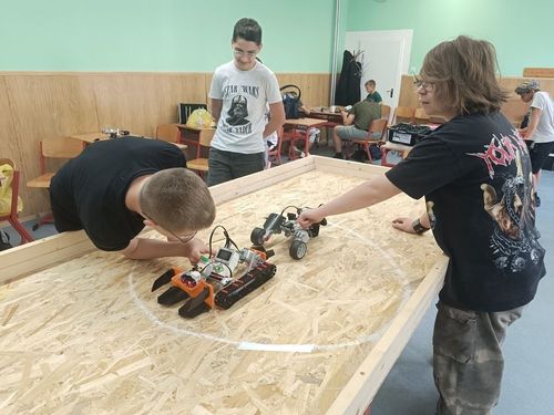 Robotok, szumócsaták… és egy kis média világa